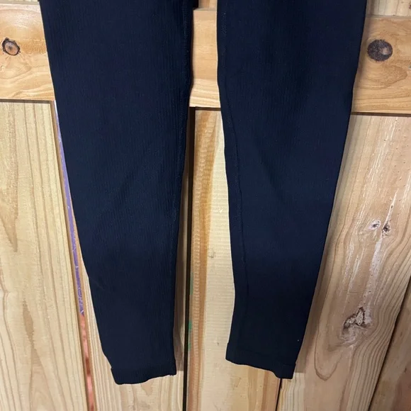 Stylish Black Ribbed Jumpsuit - Picture 6 of 6